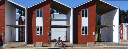 Villa Verde House by Alejandro Aravena