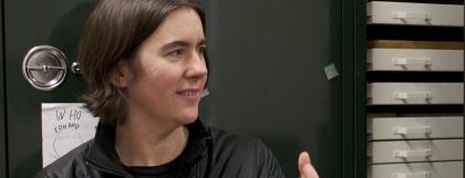 Paleontologist Sam Hopkins discussing carnivore fossils