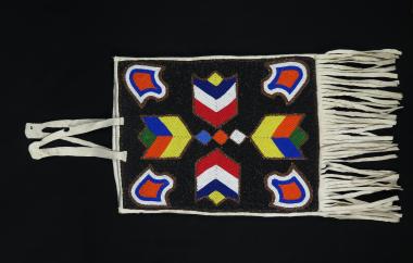 Beaded flat bag yellow, red, and blue geometric design with fringe and carrying strap