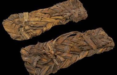 Yucca Sandals: New Mexico, between 700 and 1100 years old