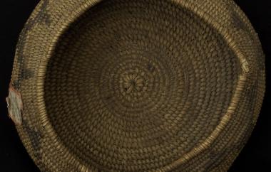 Globular basket, interior