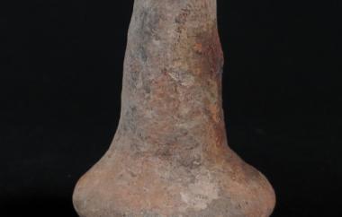 Mushroom-shaped ceramic anvil